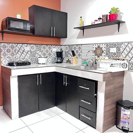 Oxalis Aeropuerto Apartman Alajuela Kültér fotó