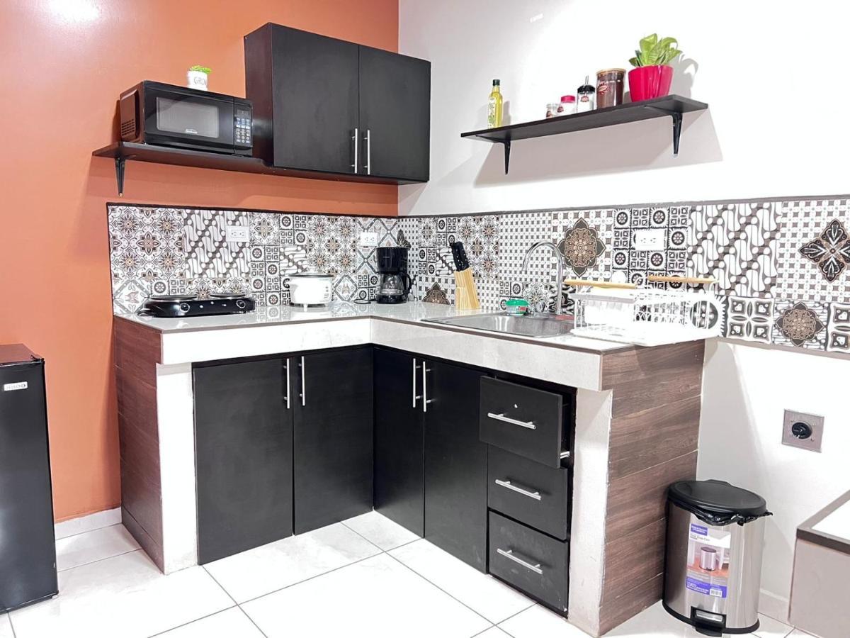 Oxalis Aeropuerto Apartman Alajuela Kültér fotó