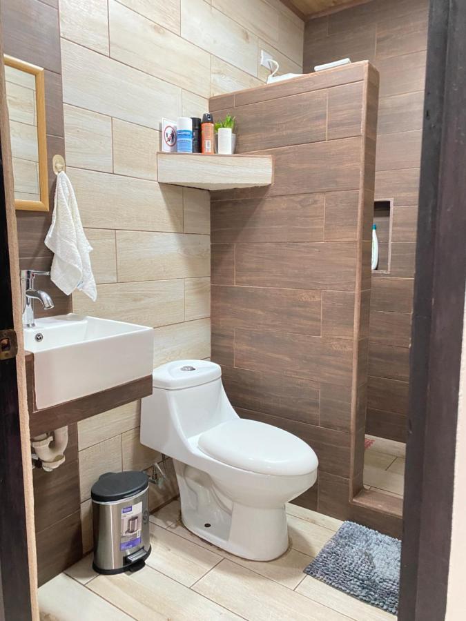Oxalis Aeropuerto Apartman Alajuela Kültér fotó